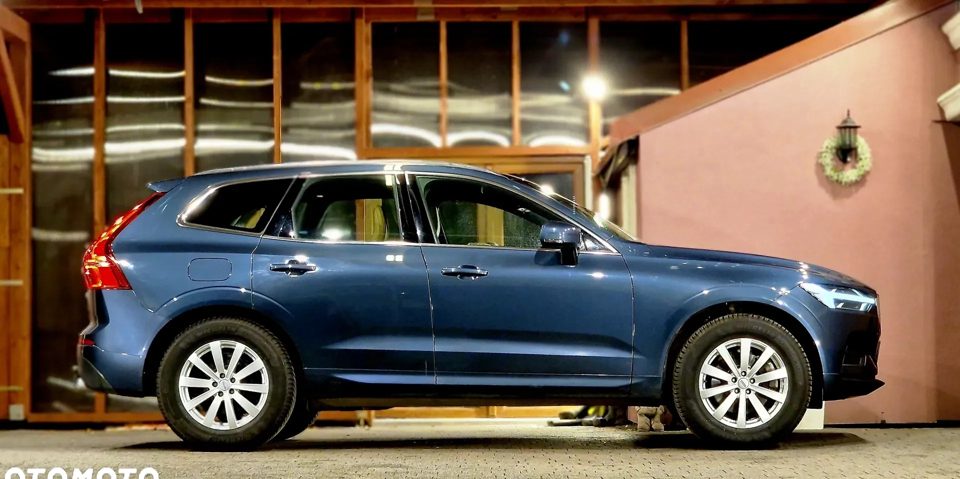 Volvo XC 60 cena 92999 przebieg: 250000, rok produkcji 2018 z Stary Sącz małe 667
